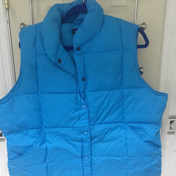 Lands' End Jackets & Blazers - Land’s End Light Blue Light Puffer Vest